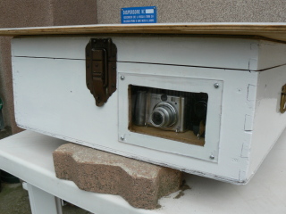 Detail of the window of the webcam server showing the Canon PowerShot A80, external view